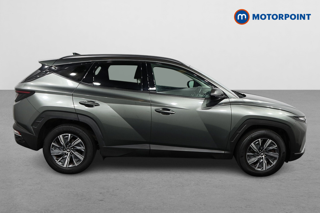 Hyundai Tucson Se Connect Manual Petrol SUV - Stock Number (1575396) - Drivers side