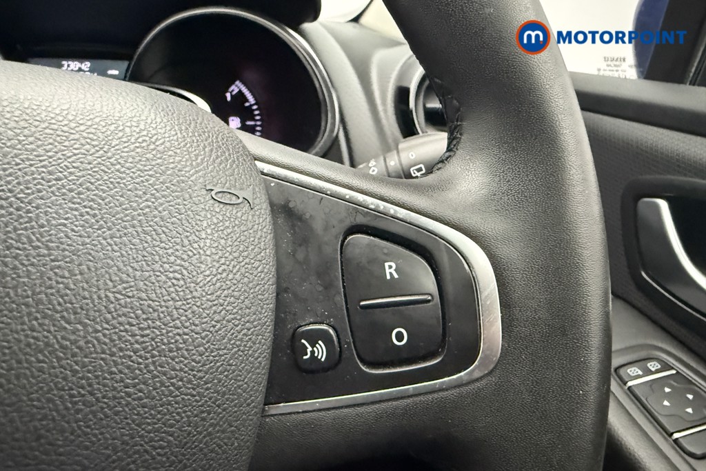 Renault Clio Iconic Manual Petrol Hatchback - Stock Number (1575474) - 10th supplementary image