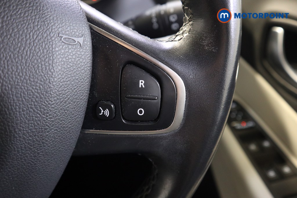 Renault Captur Gt Line Manual Diesel SUV - Stock Number (1575683) - 4th supplementary image