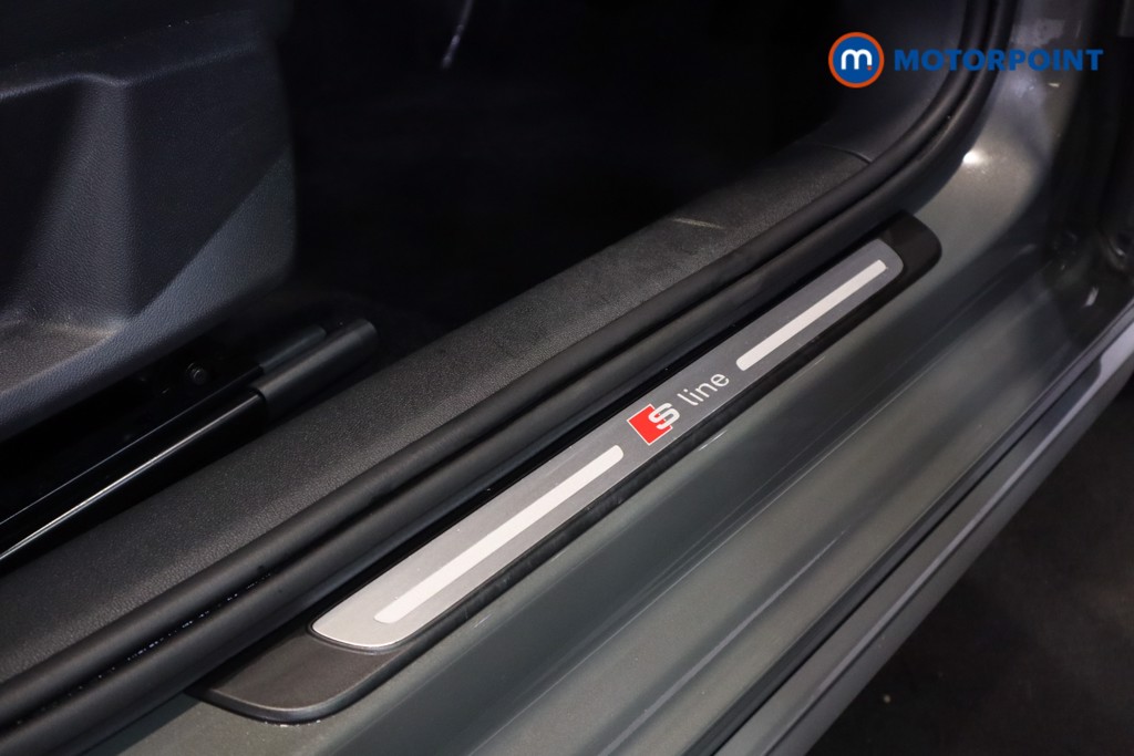 Audi A1 S Line Manual Petrol Hatchback - Stock Number (1575968) - 4th supplementary image