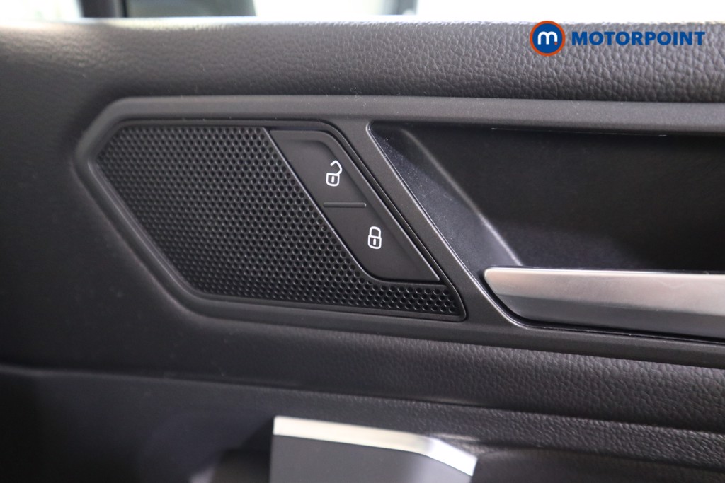 Volkswagen Tiguan Allspace R-Line Automatic Diesel SUV - Stock Number (1576105) - 10th supplementary image