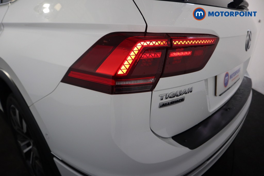 Volkswagen Tiguan Allspace R-Line Automatic Diesel SUV - Stock Number (1576105) - 22nd supplementary image