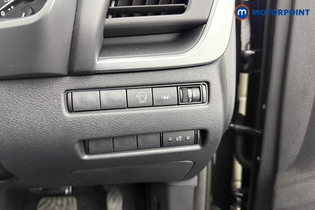 Nissan Qashqai Acenta Premium Automatic Petrol SUV - Stock Number (1576291) - 13th supplementary image