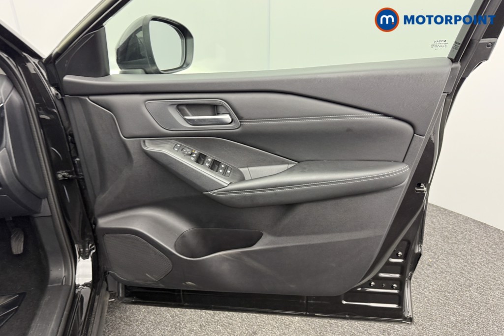 Nissan Qashqai Acenta Premium Automatic Petrol SUV - Stock Number (1576291) - 15th supplementary image