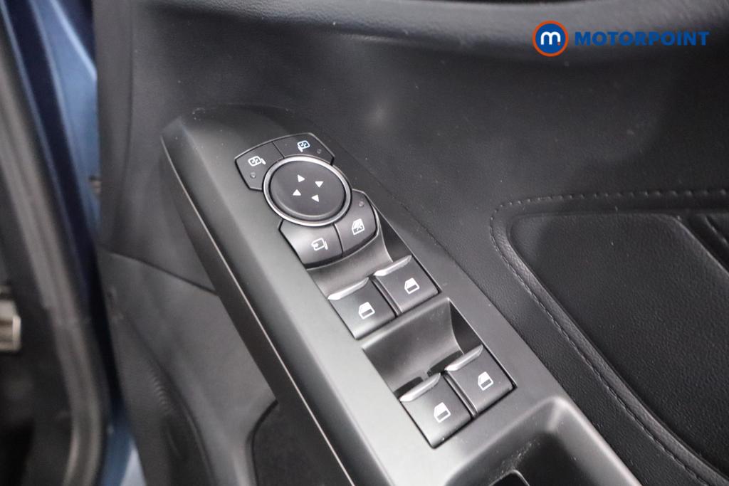 Ford Focus St-Line Edition Manual Petrol-Electric Hybrid Hatchback - Stock Number (1576496) - 14th supplementary image