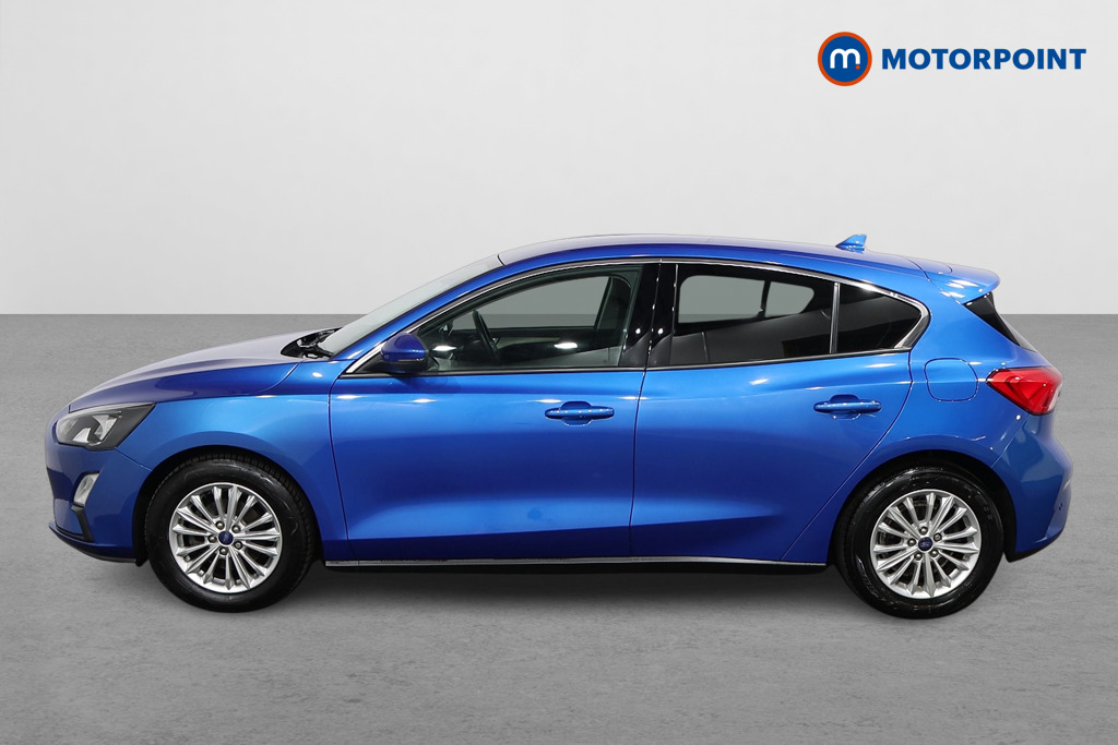 Ford Focus Titanium Manual Petrol Hatchback - Stock Number (1576802) - Passenger side