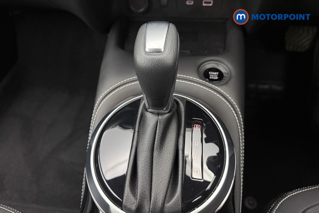 Nissan Juke Tekna Automatic Petrol SUV - Stock Number (1577144) - 7th supplementary image