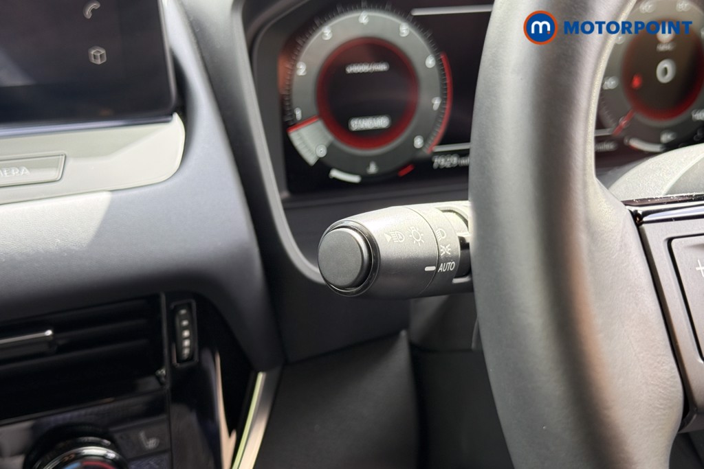 Nissan Qashqai Tekna Manual Petrol SUV - Stock Number (1577258) - 17th supplementary image