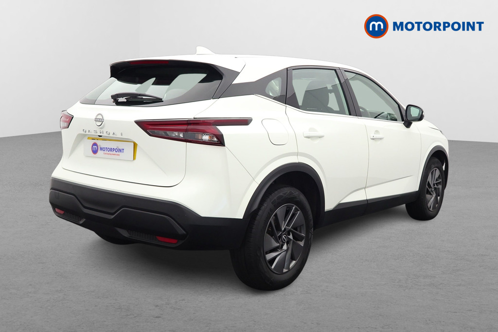 Nissan Qashqai Acenta Premium Automatic Petrol SUV - Stock Number (1577521) - Drivers side rear corner