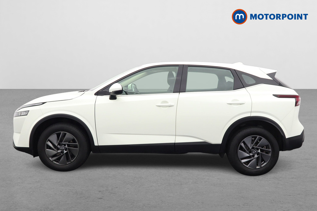 Nissan Qashqai Acenta Premium Automatic Petrol SUV - Stock Number (1577521) - Passenger side