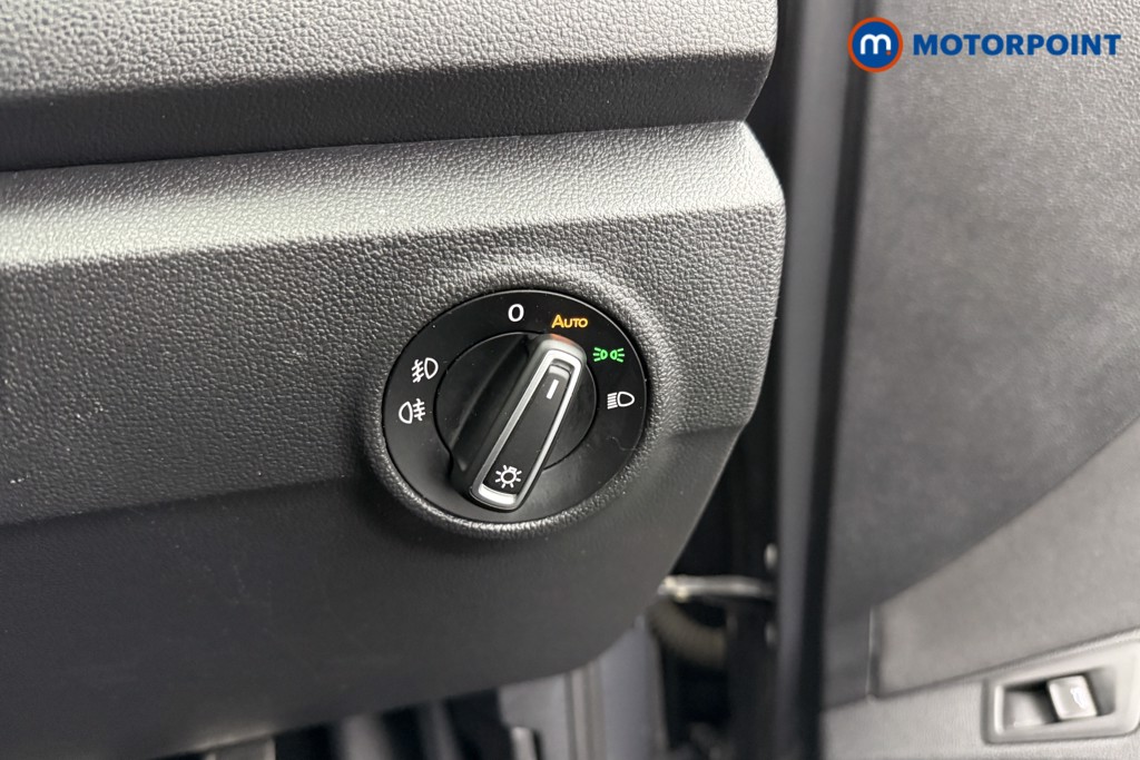 Volkswagen T-Roc Active Manual Diesel SUV - Stock Number (1577719) - 15th supplementary image