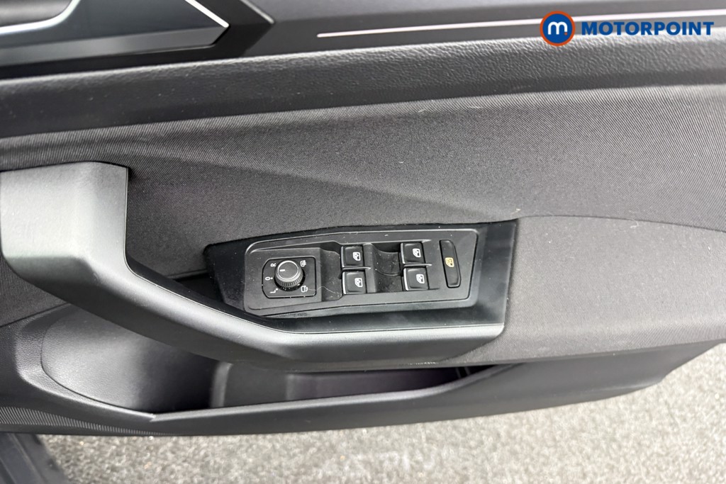 Volkswagen T-Roc Active Manual Diesel SUV - Stock Number (1577719) - 16th supplementary image