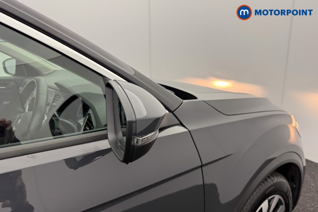 Volkswagen T-Roc Active Manual Diesel SUV - Stock Number (1577719) - 18th supplementary image