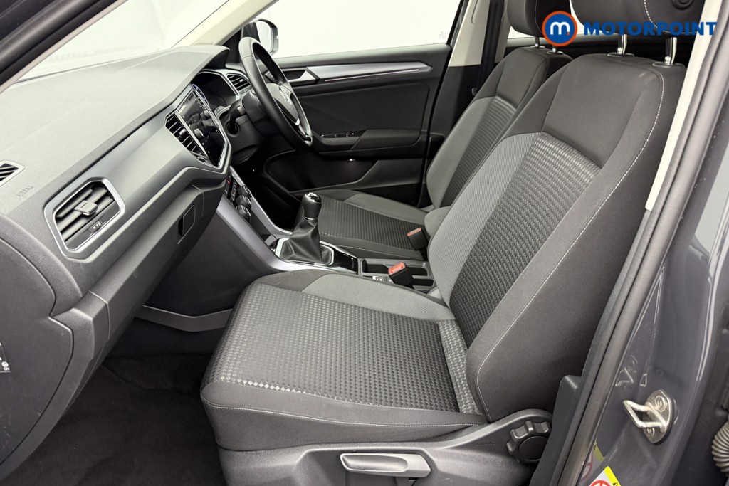 Volkswagen T-Roc Active Manual Diesel SUV - Stock Number (1577719) - 23rd supplementary image