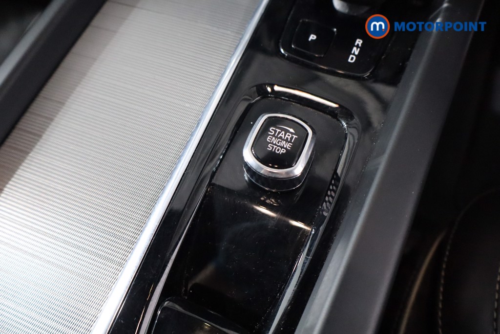 Volvo Xc60 R Design Automatic Diesel SUV - Stock Number (1577877) - 13th supplementary image