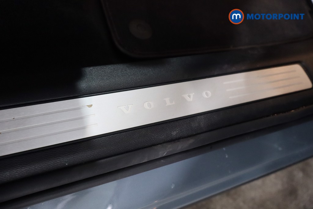 Volvo Xc60 R Design Automatic Diesel SUV - Stock Number (1577877) - 19th supplementary image