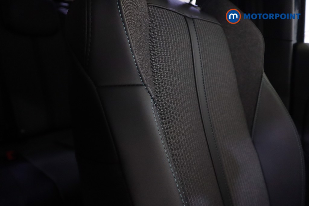Peugeot 3008 Allure Manual Diesel SUV - Stock Number (1577941) - 21st supplementary image