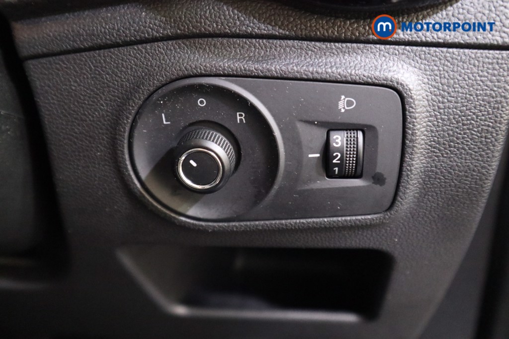 Mg Motor Uk MG3 Excite Manual Petrol Hatchback - Stock Number (1577995) - 9th supplementary image