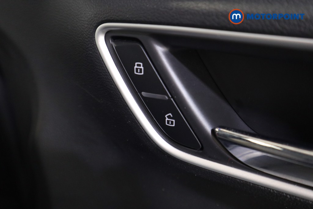 Mg Motor Uk MG3 Excite Manual Petrol Hatchback - Stock Number (1577995) - 10th supplementary image
