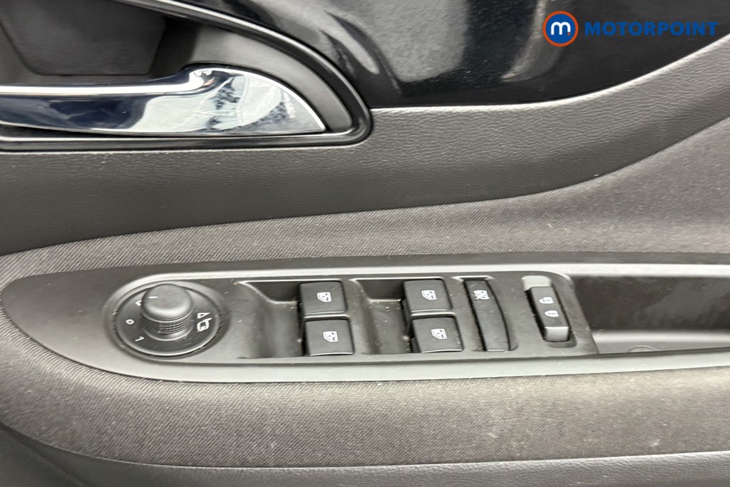 Vauxhall Mokka X Active Manual Petrol SUV - Stock Number (1578007) - 12th supplementary image