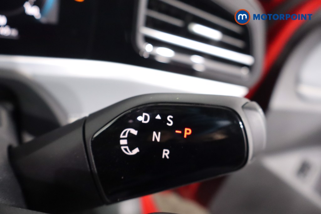 Volkswagen Passat Life Automatic Petrol Plug-In Hybrid Estate - Stock Number (1578079) - 14th supplementary image