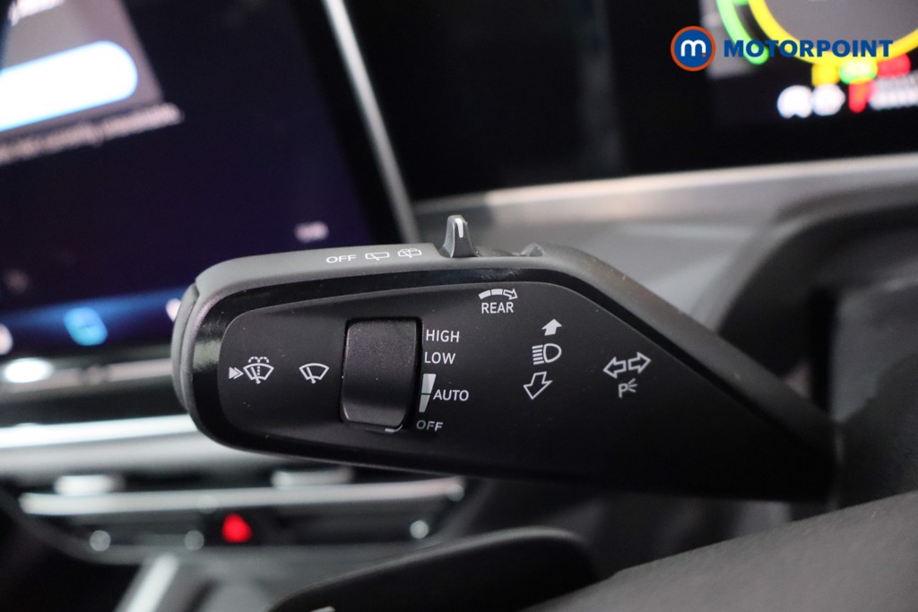 Volkswagen Passat Life Automatic Petrol Plug-In Hybrid Estate - Stock Number (1578079) - 16th supplementary image