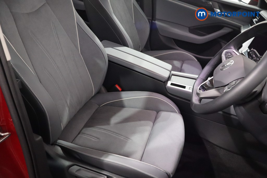 Volkswagen Passat Life Automatic Petrol Plug-In Hybrid Estate - Stock Number (1578079) - 25th supplementary image