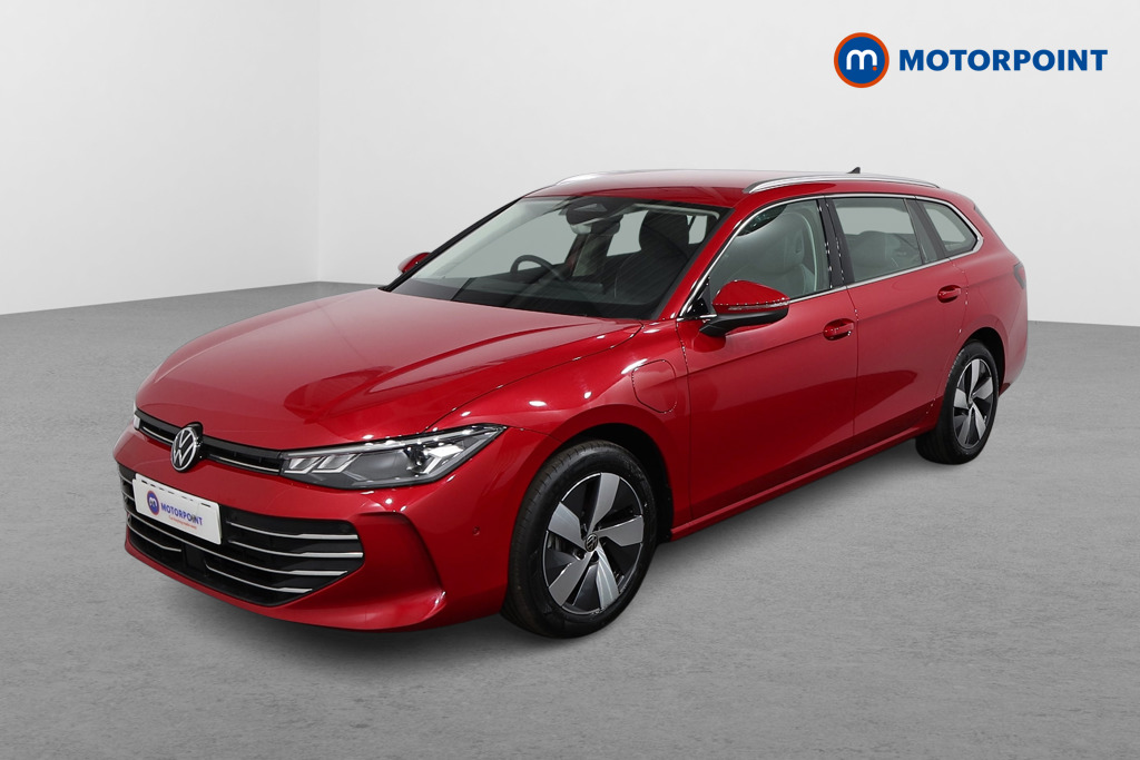 Volkswagen Passat Life Automatic Petrol Plug-In Hybrid Estate - Stock Number (1578079) - Passenger side front corner