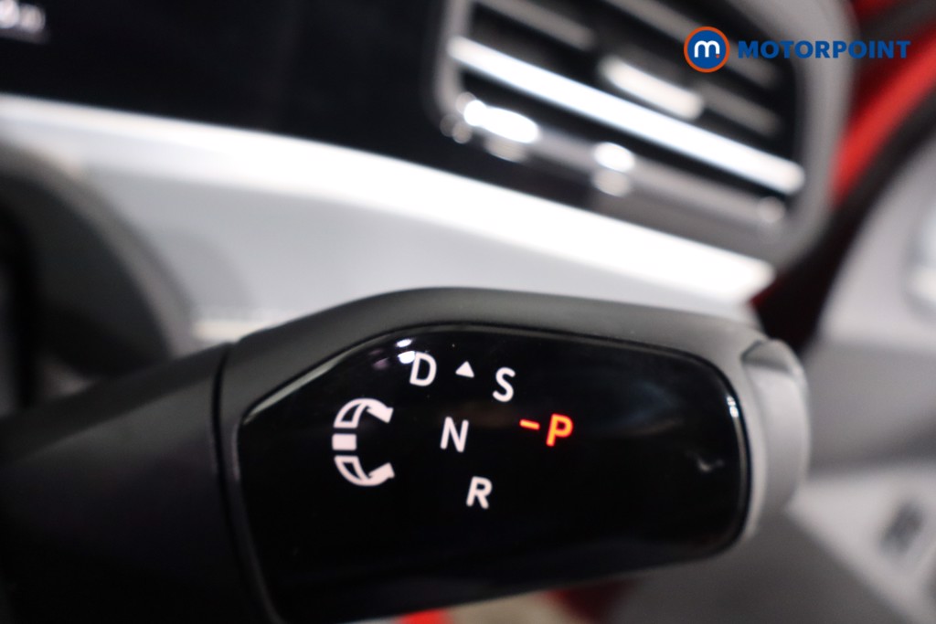 Volkswagen Passat Life Automatic Petrol Plug-In Hybrid Estate - Stock Number (1578086) - 14th supplementary image
