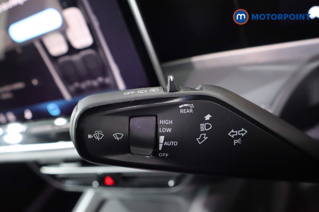 Volkswagen Passat Life Automatic Petrol Plug-In Hybrid Estate - Stock Number (1578086) - 16th supplementary image