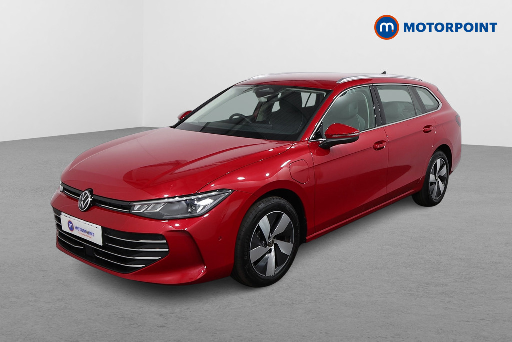 Volkswagen Passat Life Automatic Petrol Plug-In Hybrid Estate - Stock Number (1578086) - Passenger side front corner