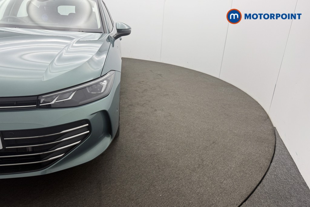 Volkswagen Passat Life Automatic Petrol Plug-In Hybrid Estate - Stock Number (1578096) - 24th supplementary image