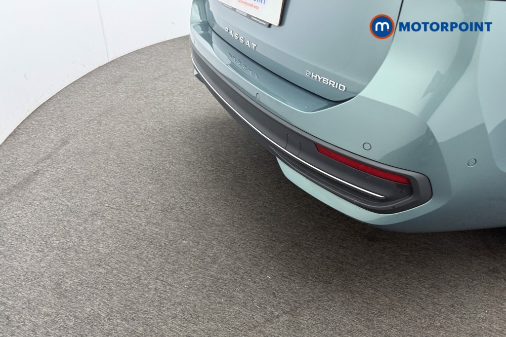 Volkswagen Passat Life Automatic Petrol Plug-In Hybrid Estate - Stock Number (1578096) - 26th supplementary image