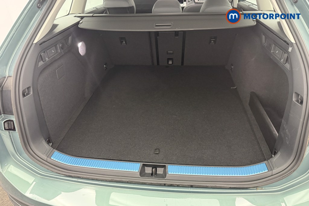 Volkswagen Passat Life Automatic Petrol Plug-In Hybrid Estate - Stock Number (1578096) - 30th supplementary image