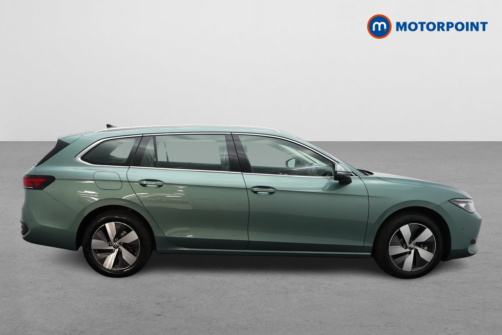 Volkswagen Passat Life Automatic Petrol Plug-In Hybrid Estate - Stock Number (1578096) - Drivers side