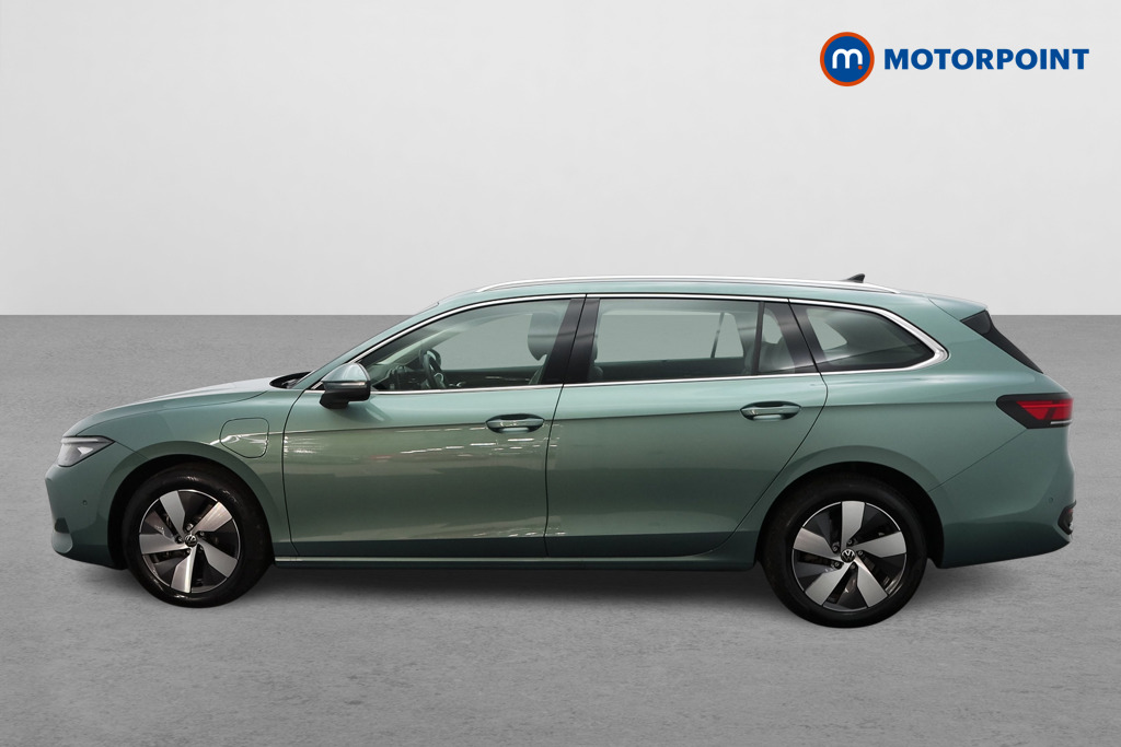 Volkswagen Passat Life Automatic Petrol Plug-In Hybrid Estate - Stock Number (1578096) - Passenger side