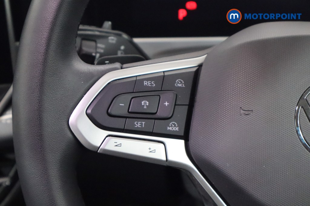 Volkswagen Passat Life Automatic Petrol Plug-In Hybrid Estate - Stock Number (1578101) - 7th supplementary image