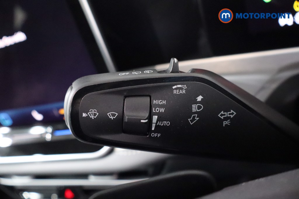 Volkswagen Passat Life Automatic Petrol Plug-In Hybrid Estate - Stock Number (1578101) - 16th supplementary image