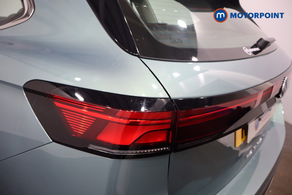 Volkswagen Passat Life Automatic Petrol Plug-In Hybrid Estate - Stock Number (1578101) - 33rd supplementary image