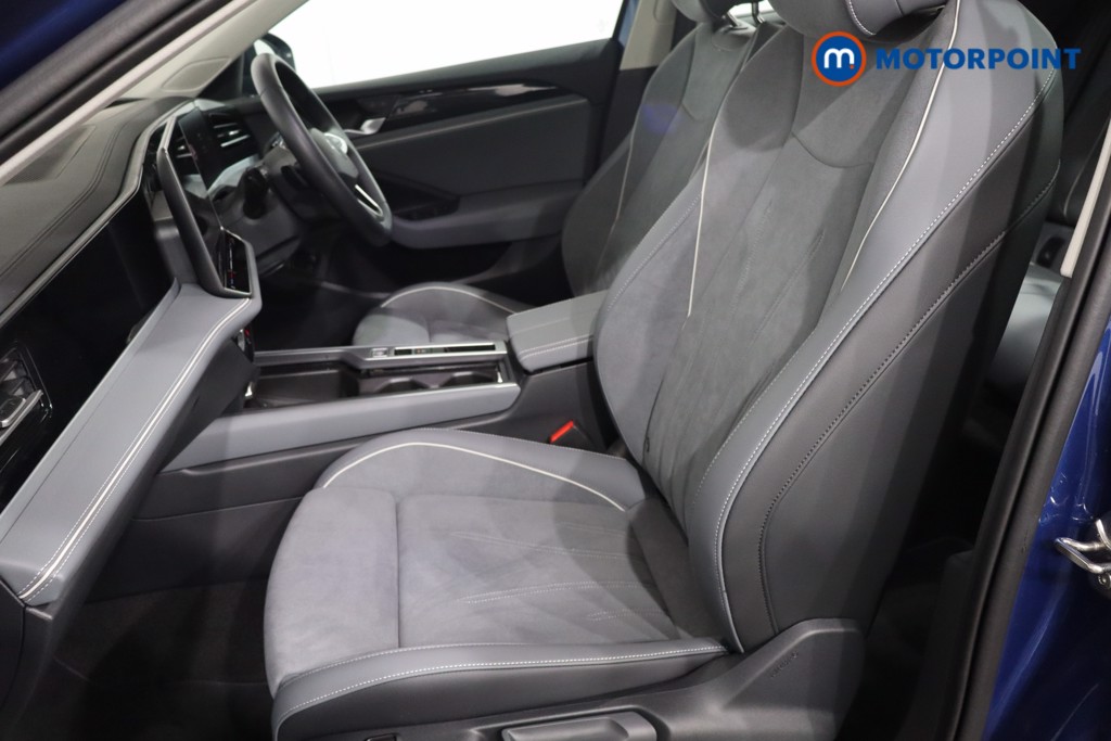 Volkswagen Passat Life Automatic Petrol Plug-In Hybrid Estate - Stock Number (1578150) - 4th supplementary image