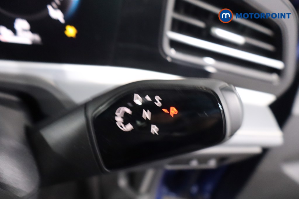 Volkswagen Passat Life Automatic Petrol Plug-In Hybrid Estate - Stock Number (1578150) - 14th supplementary image