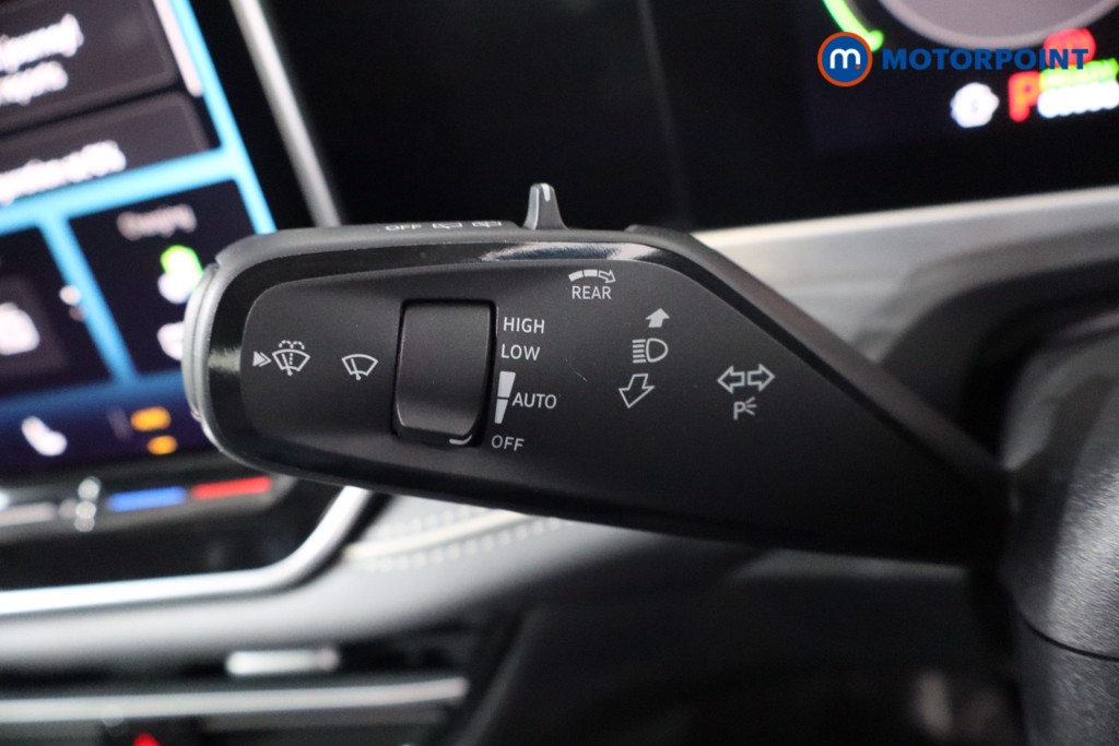 Volkswagen Passat Life Automatic Petrol Plug-In Hybrid Estate - Stock Number (1578150) - 16th supplementary image