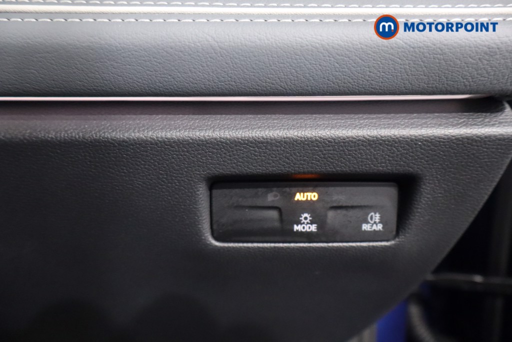 Volkswagen Passat Life Automatic Petrol Plug-In Hybrid Estate - Stock Number (1578150) - 22nd supplementary image