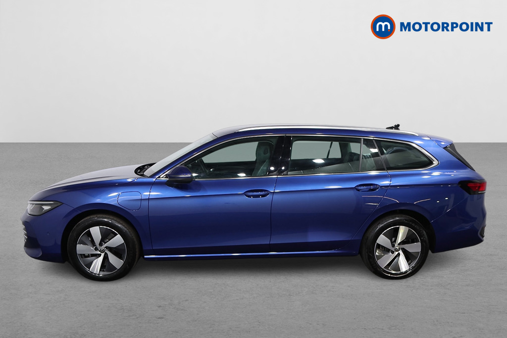 Volkswagen Passat Life Automatic Petrol Plug-In Hybrid Estate - Stock Number (1578150) - Passenger side
