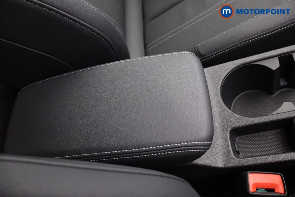 Audi A3 S Line Manual Petrol Saloon - Stock Number (1578328) - 7th supplementary image