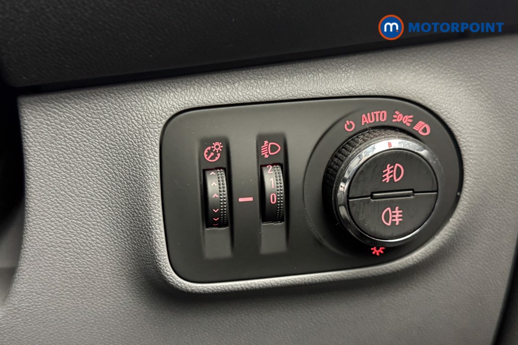 Vauxhall Corsa SE Manual Petrol Hatchback - Stock Number (1578370) - 11th supplementary image