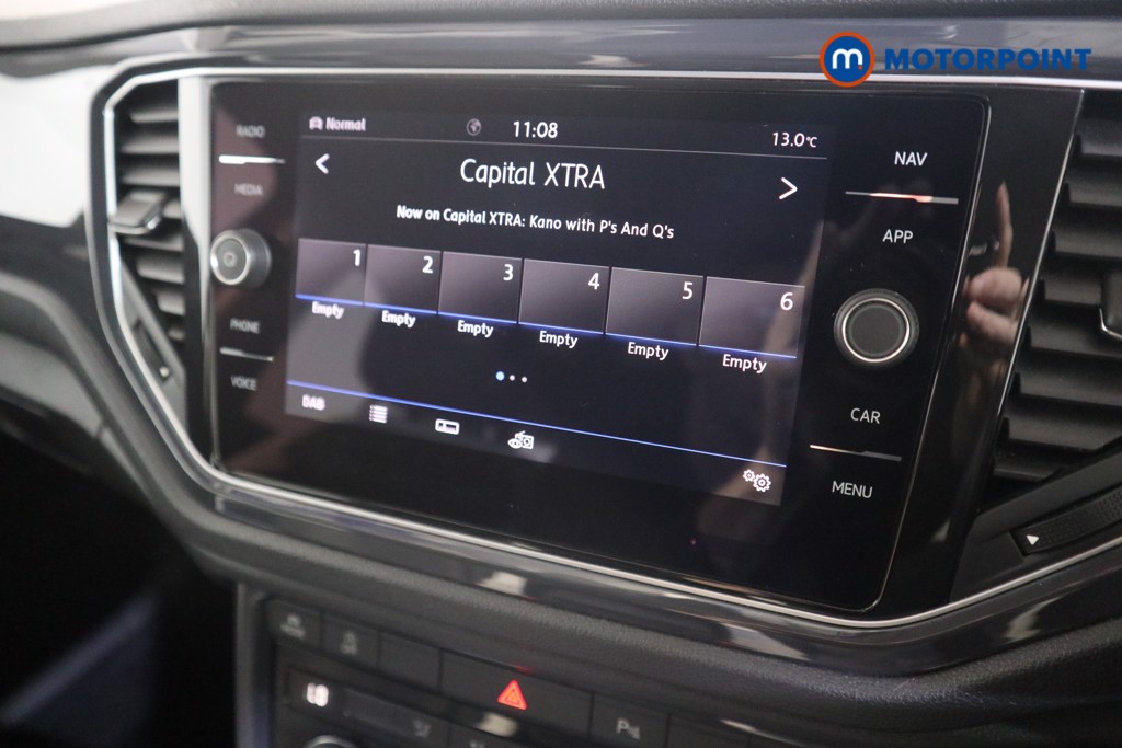 Volkswagen T-Roc SEL Automatic Petrol SUV - Stock Number (1578439) - 6th supplementary image