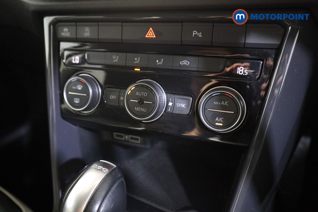 Volkswagen T-Roc SEL Automatic Petrol SUV - Stock Number (1578439) - 7th supplementary image