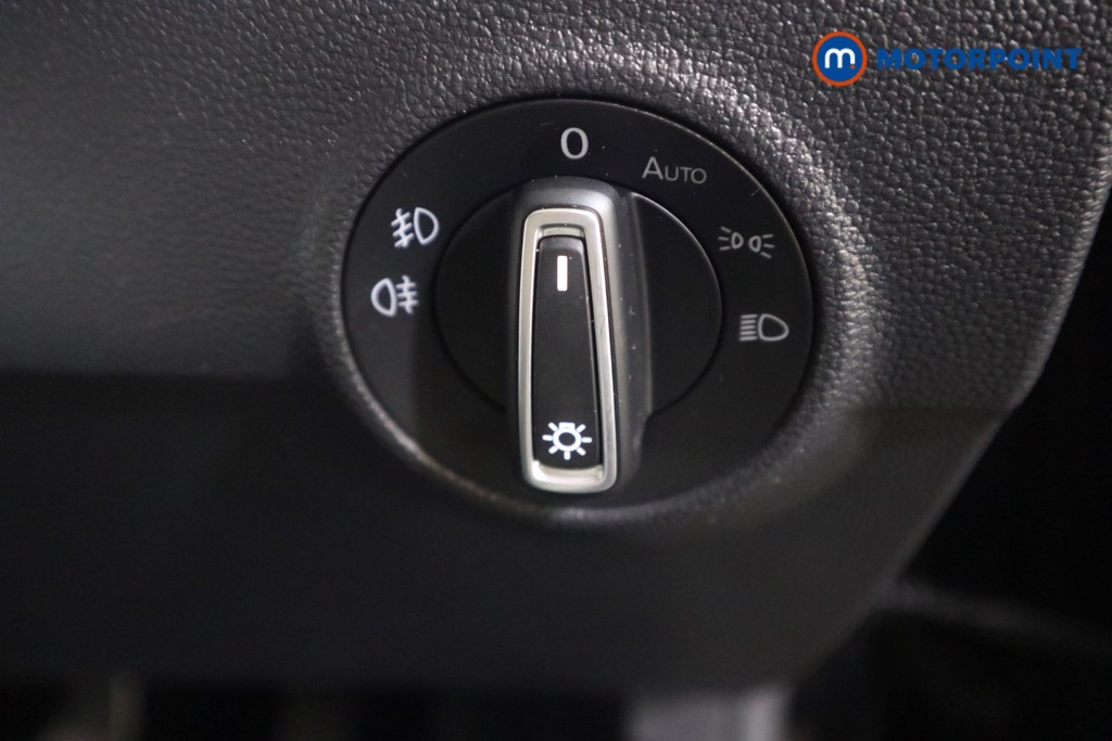 Volkswagen T-Roc SEL Automatic Petrol SUV - Stock Number (1578439) - 9th supplementary image