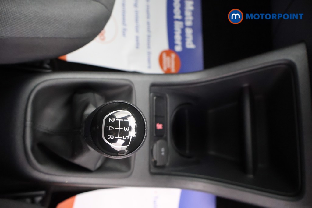 Volkswagen UP Black Edition Manual Petrol Hatchback - Stock Number (1578726) - 4th supplementary image